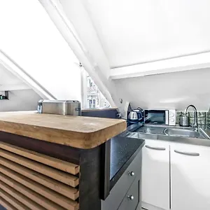 https://appartement-de-la-gat-montparnasse.fr-paris.fr